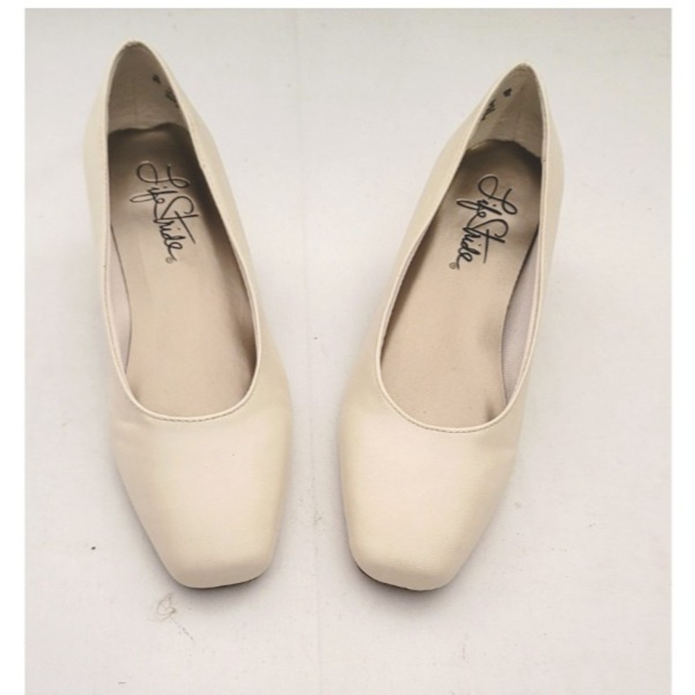 Life Stride Women's Shoes Size 6D, Style Jade, 2" Heel